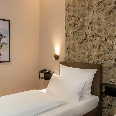 Hof Ehrenfels Отель 3*